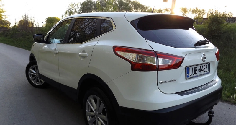 Nissan Qashqai cena 54900 przebieg: 104000, rok produkcji 2016 z Biały Bór małe 277